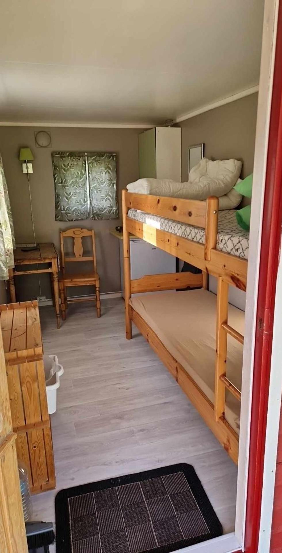 Bungalaven Lodge As Borselv Ruang foto