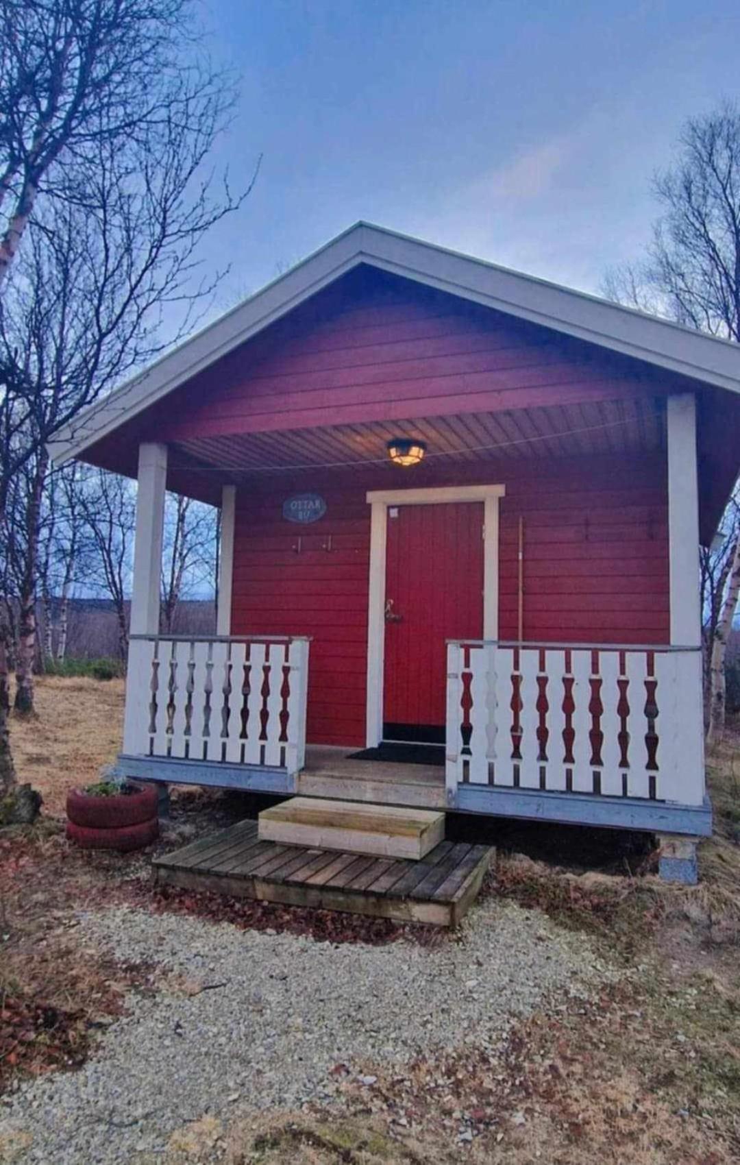 Bungalaven Lodge As Borselv Bagian luar foto